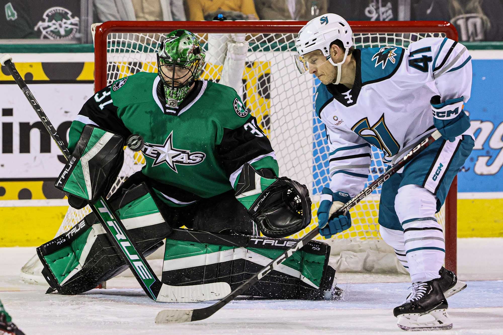 Roadrunners rally comes up short in 4-3 loss to San Jose; regular